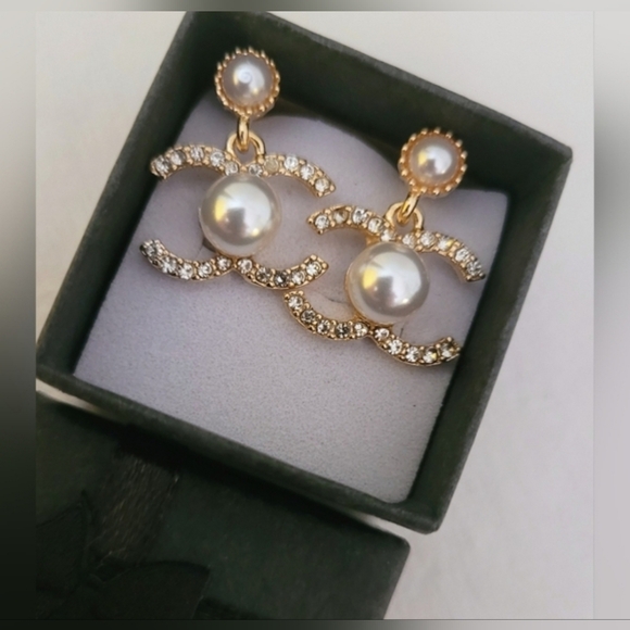 Chanel Style Earrings - Picture 5 of 6